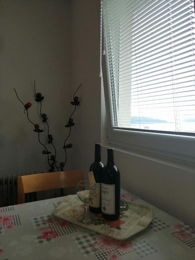 Апартаменты Apartments Mitrović Podličak Свети-Стефан