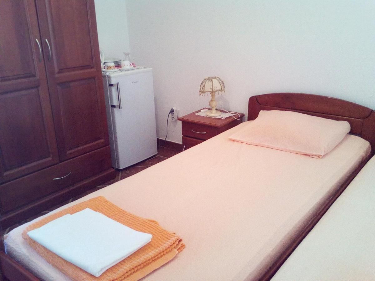 Апартаменты Apartments Mitrović Podličak Свети-Стефан