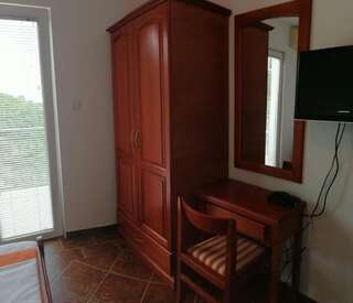 Апартаменты Apartments Mitrović Podličak Свети-Стефан Апартаменты с 2 спальнями (для 5 взрослых)-11