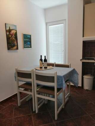 Апартаменты Apartments Mitrović Podličak Свети-Стефан Апартаменты с 2 спальнями (для 5 взрослых)-12