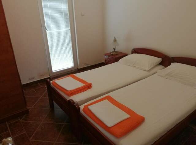 Апартаменты Apartments Mitrović Podličak Свети-Стефан-14